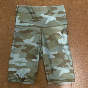 aerie Move Bike Shorts